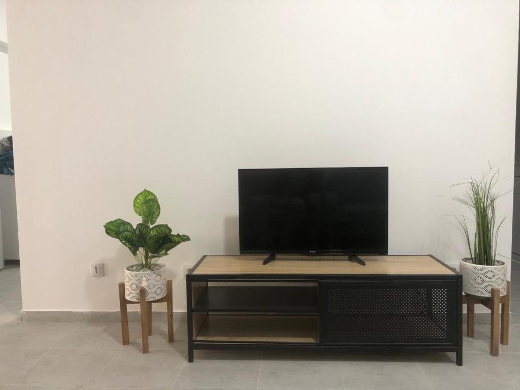 Rdc - Appartement F3 Villiers Le Bel 95 Proche De Paris Roissy Buitenkant foto